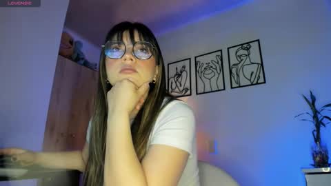   hannasofia x        Schedule 700 -1400GTM-5 online show from 11.14.25