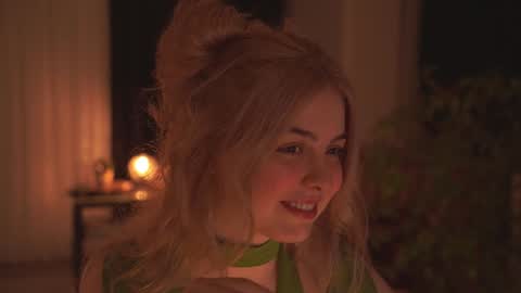 Snapshot of hannasthesia chatting on 01.28.25 Hanna online show from 01.28.25