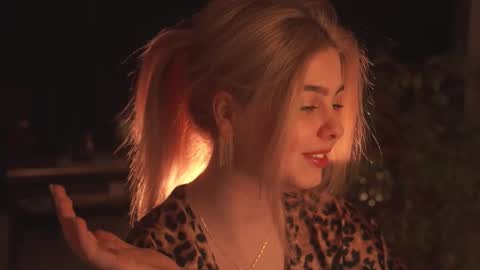 Snapshot of hannasthesia chatting on 03.03.25 Hanna online show from 03.03.25