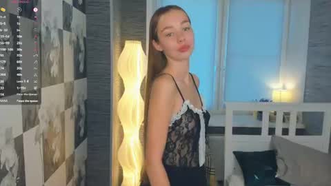Snapshot of hannavaile chatting on 07.17.26 Hanna online show from 07.17.26