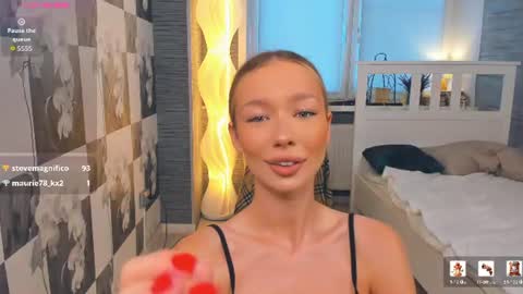Snapshot of hannavaile chatting on 07.31.26 Hanna online show from 07.31.26