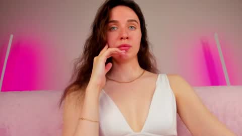 Hannavanilla online show from 07.30.26