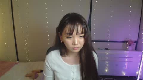 Snapshot of hannavibe chatting on 03.08.25 HannaVibe online show from 03.08.25