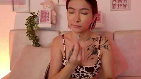 Yumii online show from 04.25.26