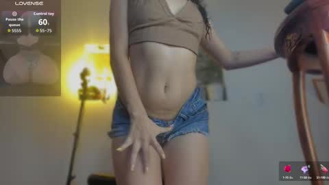 Snapshot of hanny__bunny chatting on 09.17.25 HANNY online show from 09.17.25