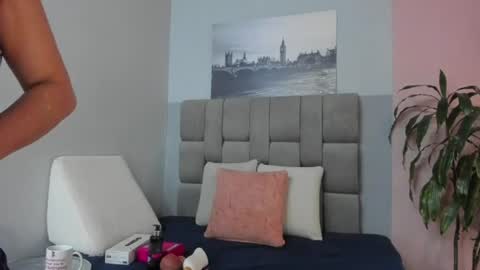 Snapshot of hanny_bliss chatting on 07.25.26 Hanny online show from 07.25.26