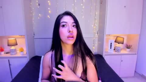 hannyk_ online show from 07.19.26
