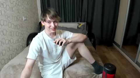 Snapshot of hansi_provincials chatting on 10.17.25 Hans online show from 10.17.25