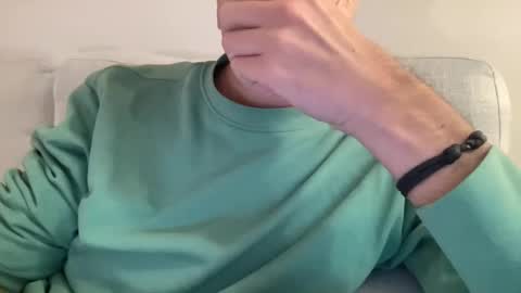 Snapshot of hansimglueck696969 chatting on 11.08.25 hansimglueck696969 online show from 11.08.25