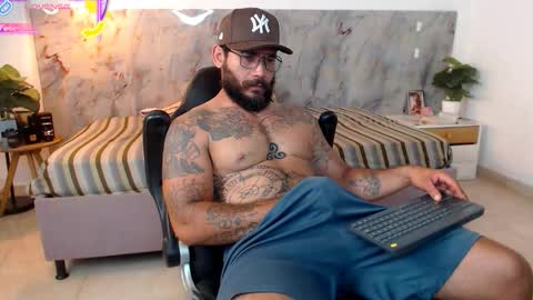 Snapshot of hanz_col chatting on 03.23.26 hanz_col online show from 03.23.26