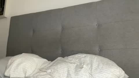 Snapshot of hanzlagerfelt chatting on 09.29.25 hanzlagerfelt online show from 09.29.25