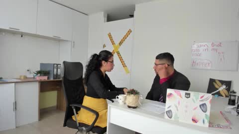 Snapshot of happerquinn_mrhale chatting on 12.04.25 Happer Quinn Mr Hale online show from 12.04.25