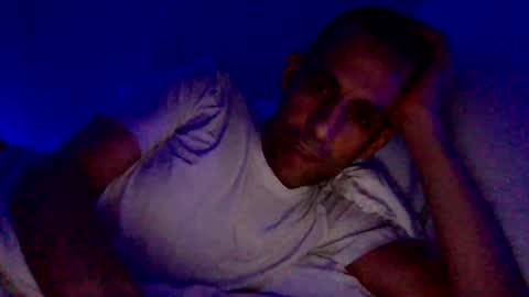 Snapshot of happy2334 chatting on 09.10.25 skysky6969 online show from 09.10.25