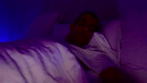 Snapshot of happy2334 chatting on 09.14.25 skysky6969 online show from 09.14.25