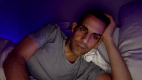 Snapshot of happy2334 chatting on 09.26.25 skysky6969 online show from 09.26.25