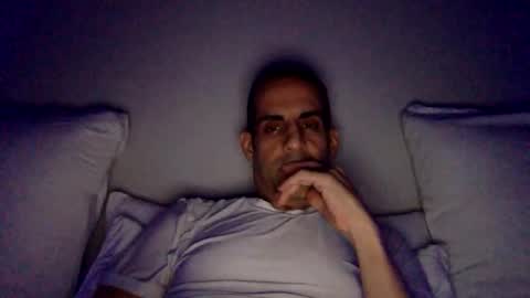 Snapshot of happy2334 chatting on 10.10.25 skysky6969 online show from 10.10.25