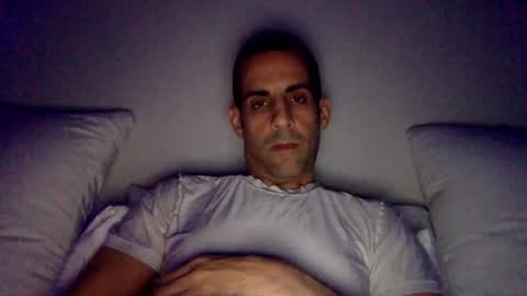 Snapshot of happy2334 chatting on 10.31.25 skysky6969 online show from 10.31.25