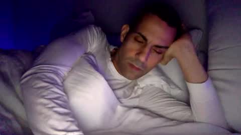 Snapshot of happy2334 chatting on 12.16.25 skysky6969 online show from 12.16.25