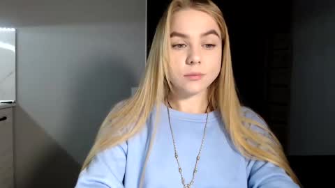 happy_fox_ online show from 12.11.24