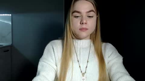 happy_fox_ online show from 02.19.25