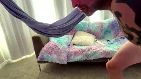 Snapshot of happyendingstory chatting on 10.05.25 Josh Hamilton online show from 10.05.25