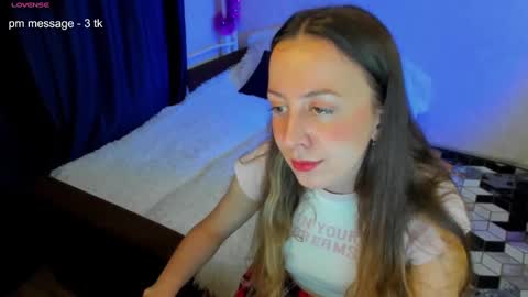 Snapshot of happystephanie chatting on 03.02.25 Stephanie online show from 03.02.25