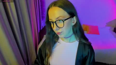 Snapshot of happystephanie chatting on 09.24.25 Stephanie online show from 09.24.25