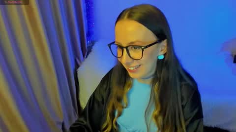 Snapshot of happystephanie chatting on 10.24.25 Stephanie online show from 10.24.25