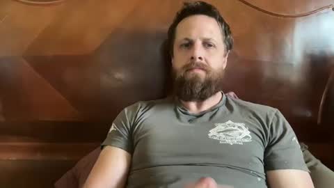 Snapshot of hard_t00l_84 chatting on 02.27.25 hard_t00l_84 online show from 02.27.25