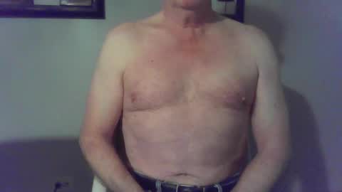 Snapshot of hardchicagoforzya chatting on 10.21.25 hardchicagoforzya online show from 10.21.25