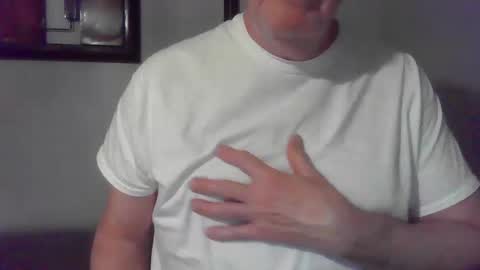 Snapshot of hardchicagoforzya chatting on 11.17.25 hardchicagoforzya online show from 11.17.25