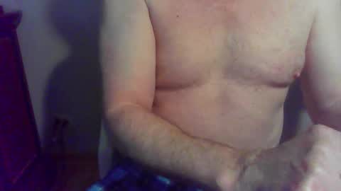 Snapshot of hardchicagoforzya chatting on 12.17.25 hardchicagoforzya online show from 12.17.25