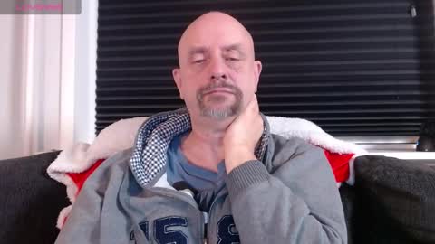 MrLazy online show from 01.04.25