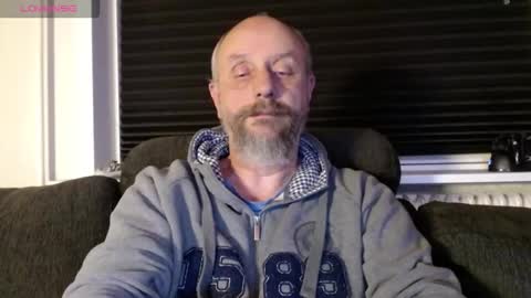 MrLazy online show from 10.14.25