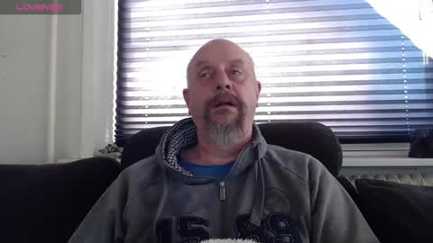 MrLazy online show from 11.21.25