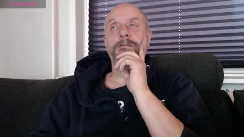 MrLazy online show from 11.30.25