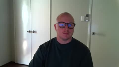 Snapshot of hardon911 chatting on 03.04.25 Stand Lee online show from 03.04.25