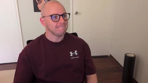 Snapshot of hardon911 chatting on 10.14.25 Stand Lee online show from 10.14.25