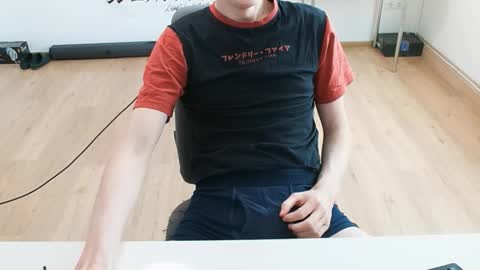 Snapshot of hardone852 chatting on 10.19.25 hardone852 online show from 10.19.25