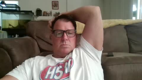 Snapshot of hardsweetandsticky chatting on 09.25.25 HSS online show from 09.25.25