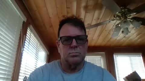 Snapshot of hardsweetandsticky chatting on 10.30.25 HSS online show from 10.30.25