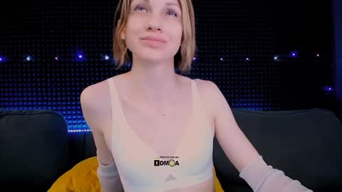 Miss Hardy online show from 06.05.26