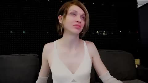 Miss Hardy online show from 07.20.26