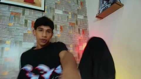 Snapshot of haresandpame_mds chatting on 12.20.25 Hares online show from 12.20.25