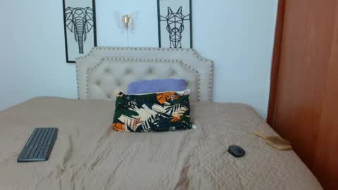 Snapshot of harlen_susej chatting on 04.22.26 online show from 04.22.26