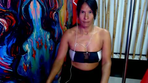 Snapshot of harley_brunette74 chatting on 12.30.24 HARLEY online show from 12.30.24
