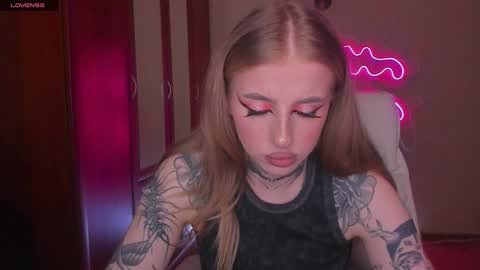 Snapshot of harley_kimm chatting on 12.08.24 Julia online show from 12.08.24