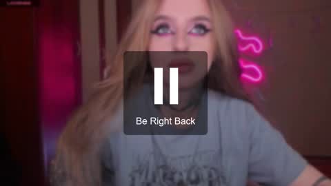 Snapshot of harley_kimm chatting on 12.29.24 Julia online show from 12.29.24