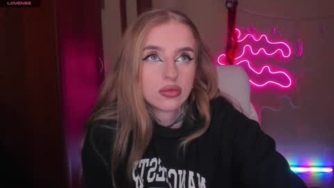 Snapshot of harley_kimm chatting on 01.03.25 Julia online show from 01.03.25