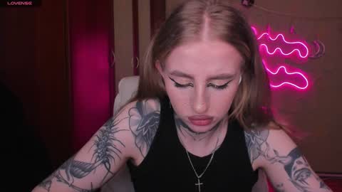 Snapshot of harley_kimm chatting on 01.20.25 Julia online show from 01.20.25